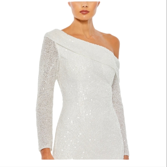 NWT - Mac Duggal White Sequined One Shoulder Evening Gown - Size 4 - Picture 3 of 3